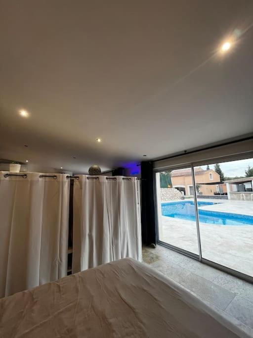 Jolie Maison Avec Vue Sur Piscine Bouc-Bel-Air Exterior photo